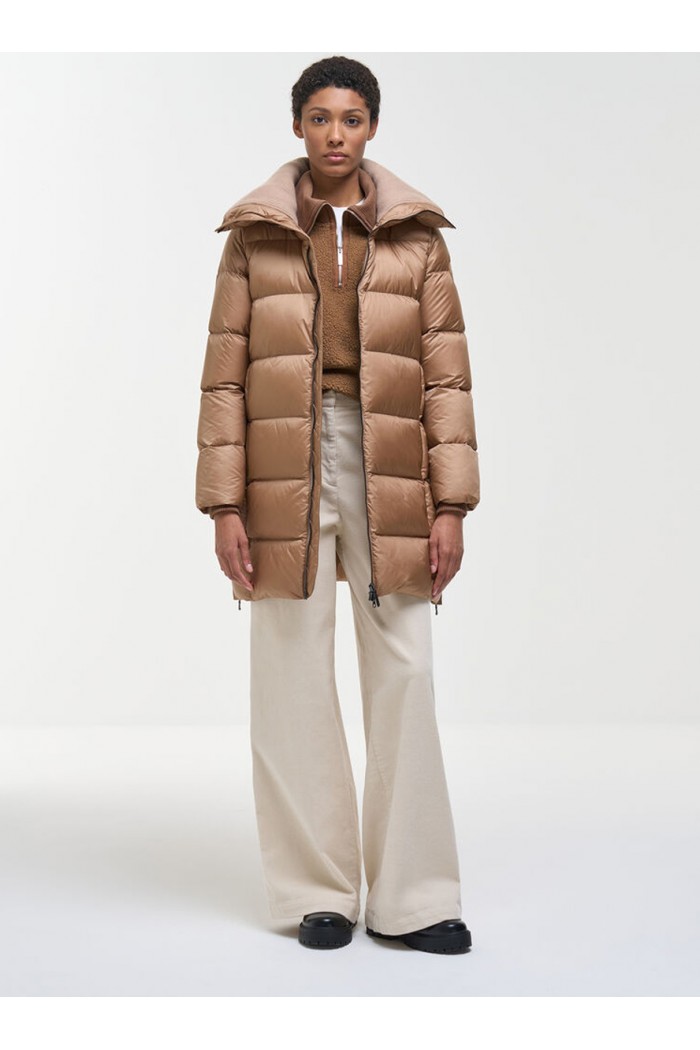 Long down jacket with wide collar