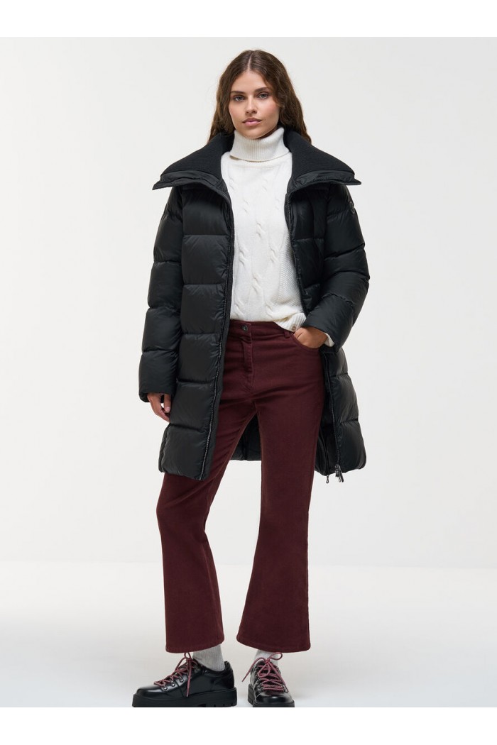 Long down jacket with wide collar