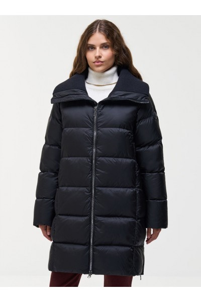 Long down jacket with wide collar