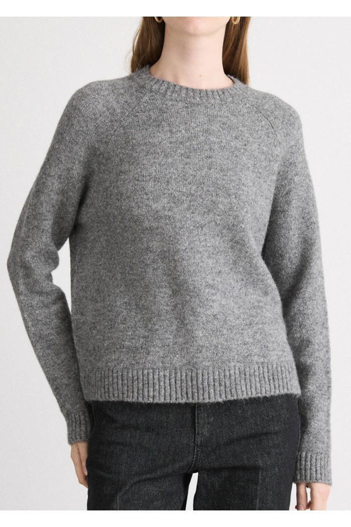 Crew-neck sweater in stretch fabric