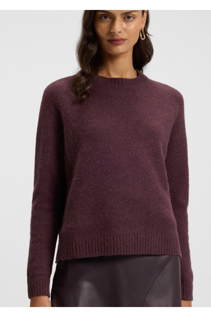 Crew-neck sweater in stretch fabric