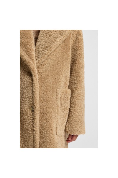Teddy coat with adjustable collar