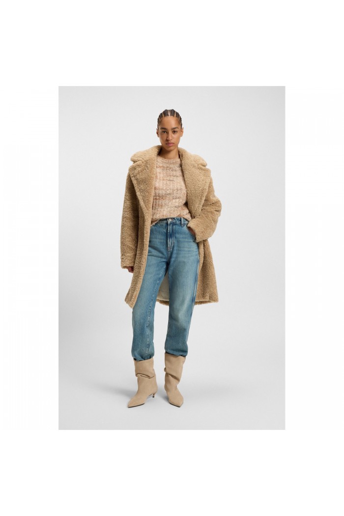 Teddy coat with adjustable collar