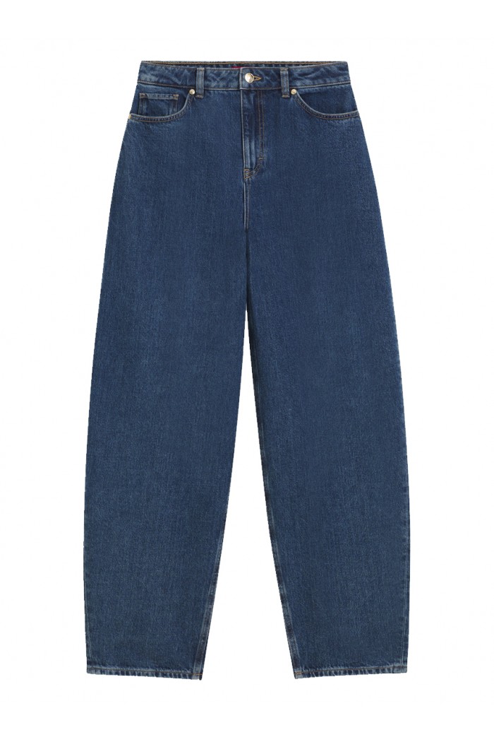 Barrel-leg jeans in blue Japanese denim Barrel-leg jeans in blue Japanese denim