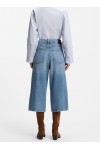 Mid-rise cropped jeans in relaxed fit Mid-rise cropped jeans in relaxed fit