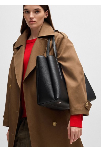 Anett Tote Bag