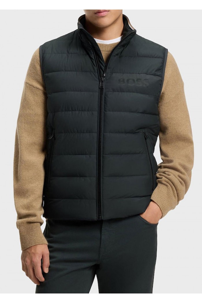 Water-repellent gilet with tonal logo