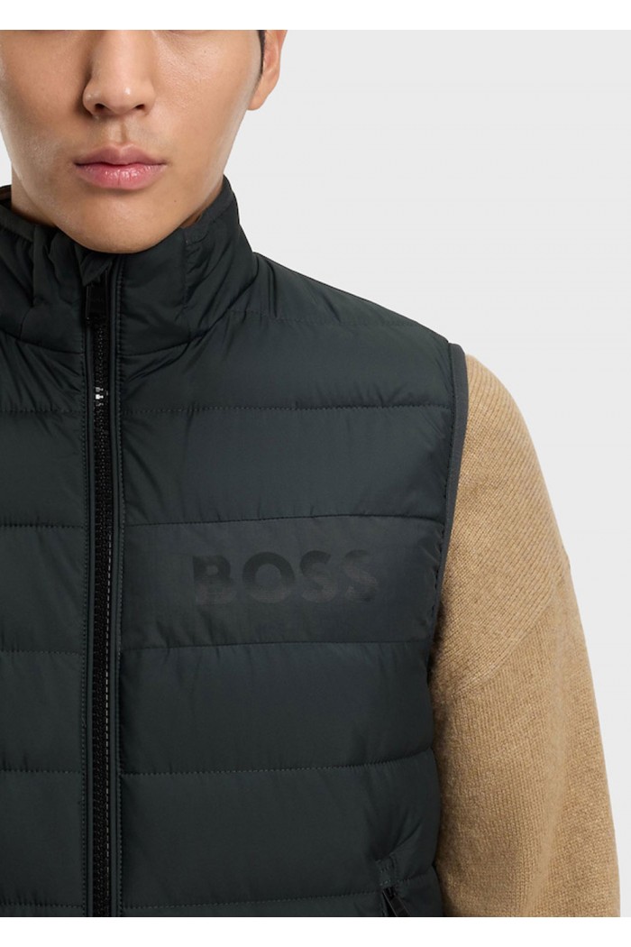 Water-repellent gilet with tonal logo
