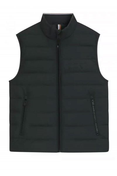 Water-repellent gilet with tonal logo