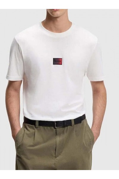  T-shirt with gradient logo label