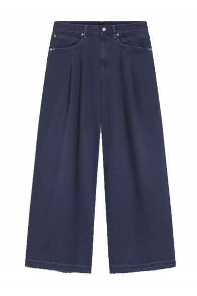 Relaxed-fit jeans with wide leg