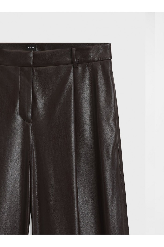 Wide-leg pants in faux leather