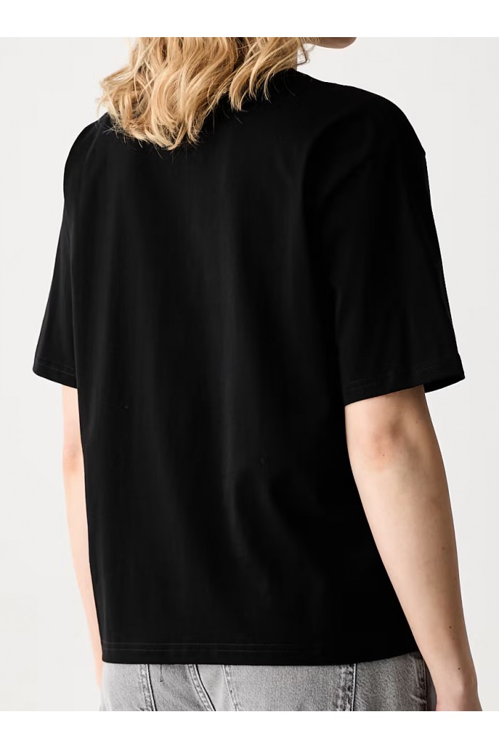 Signature Hem T-Shirt