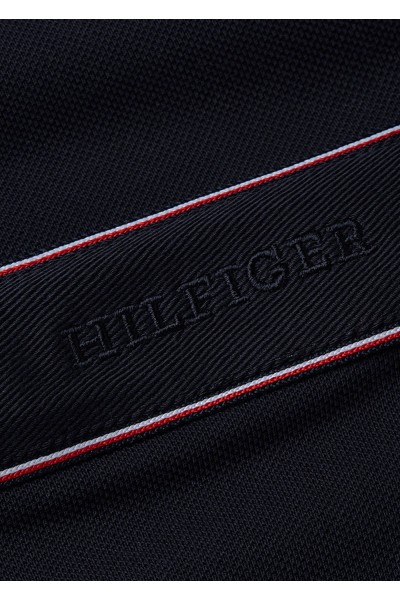 LOBAL STRIPE BLOCKING TEE