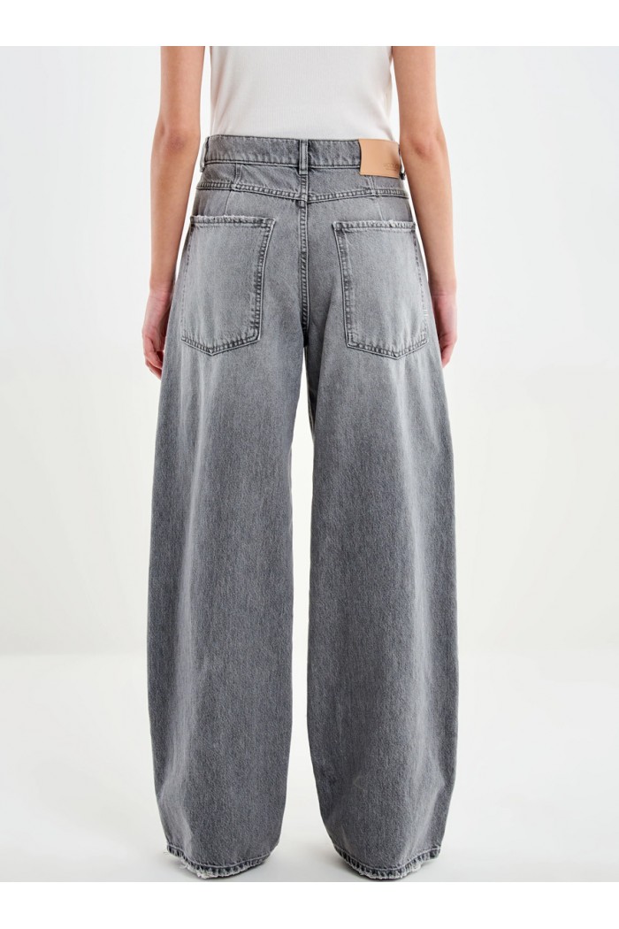 Icon Mia Baggy Jeans