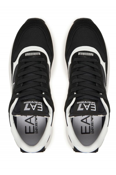 Sneakers with Logo