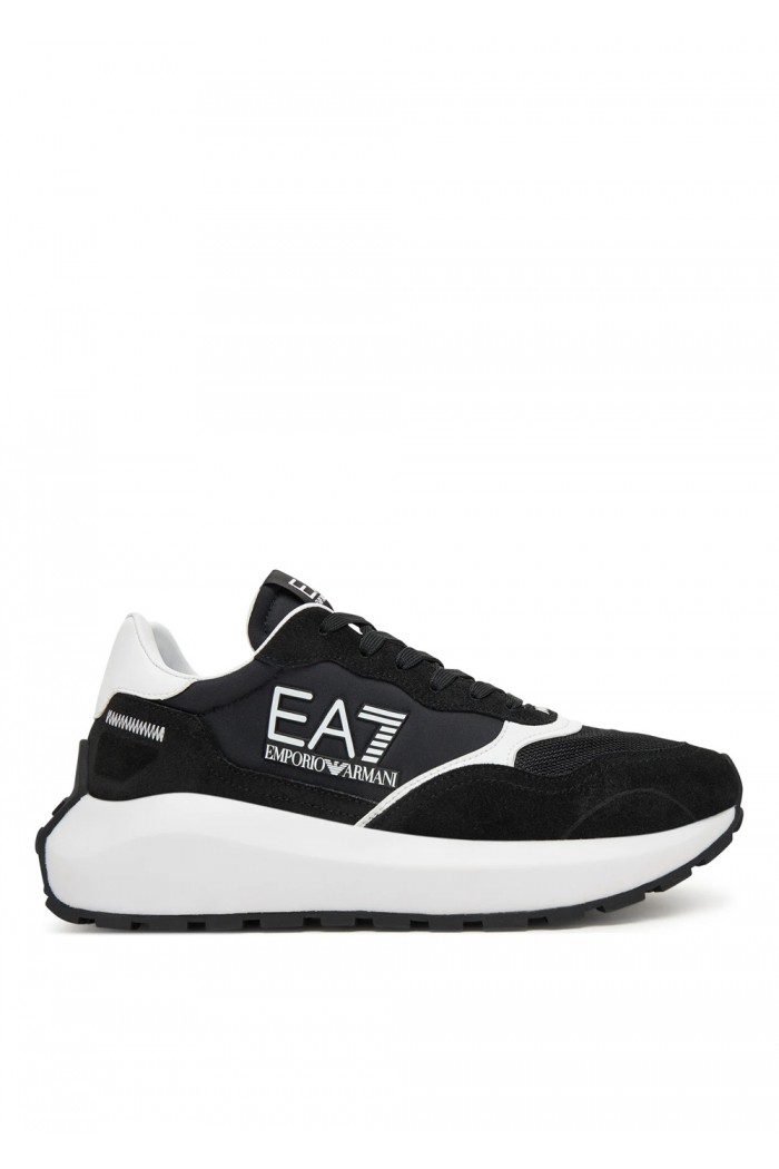 Sneakers with Logo