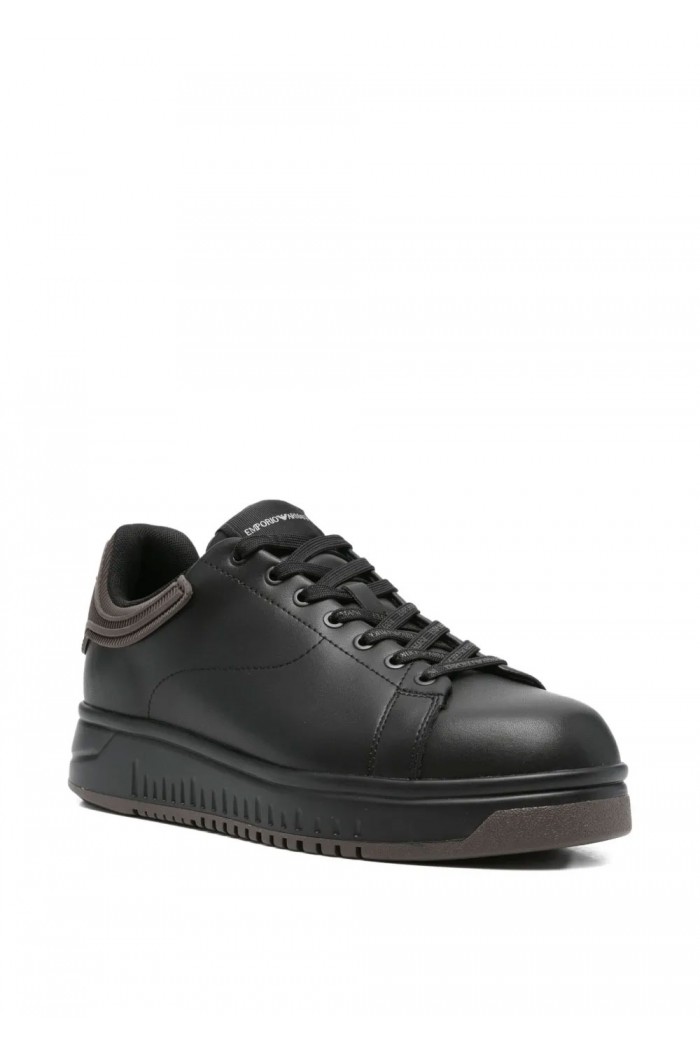 Leather sneakers with rubber back knurled sole
