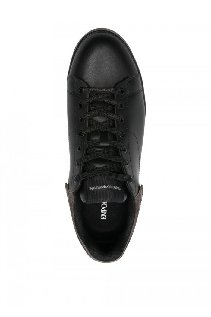 Leather sneakers with rubber back knurled sole
