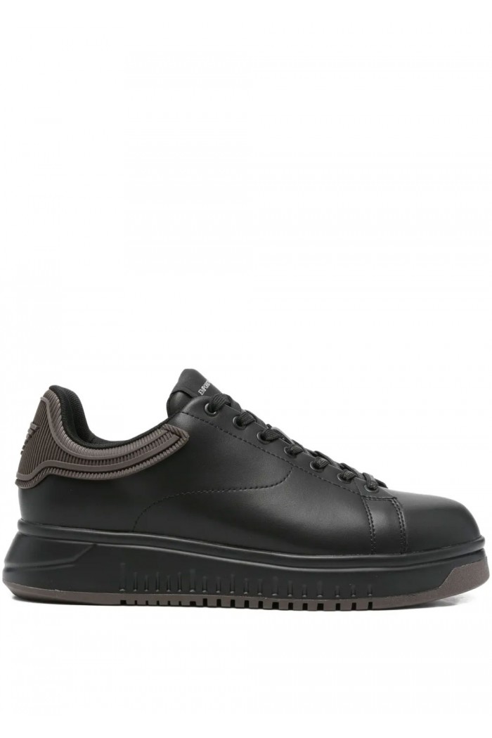 Leather sneakers with rubber back knurled sole