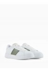 Leather sneakers with contrasting stripe