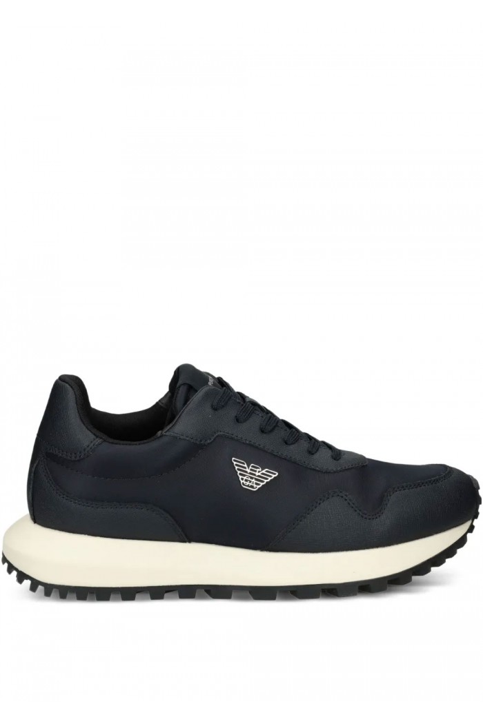 logo-appliqué panelled sneakers