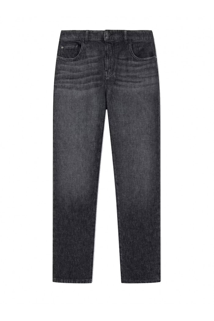 Slim-fit denim jeans with five pockets and a used look