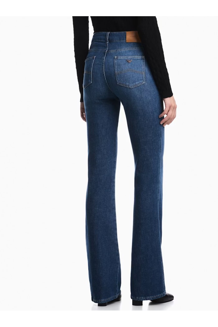 Five-pocket jeans in comfort denim with a faded finish