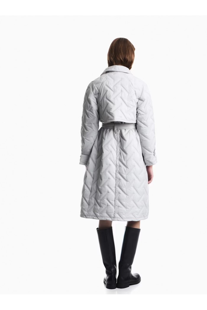 Long quilted light nylon coat with a hood and belt