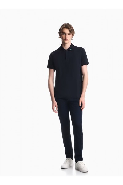Slim-fit five-pocket denim jeans with contrast stitching