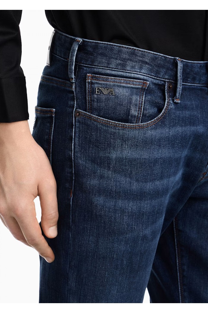 J06 slim-fit  washed denim jeans