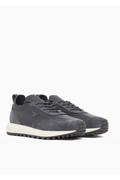 Low-top sneakers in suede and mesh with a rubber sole