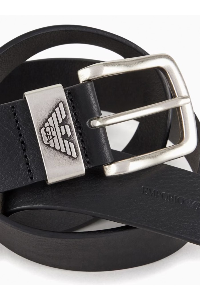 Leather belt with logo buckle