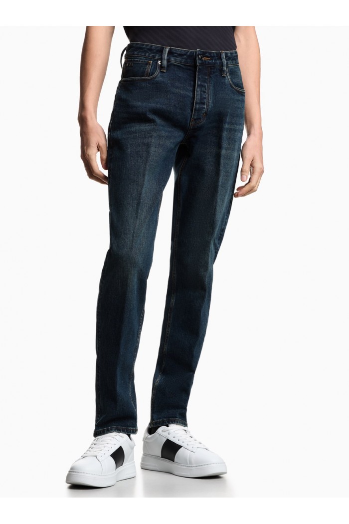 J75 slim-fit stone-washed comfort stretch-denim jeans J75 slim-fit stone-washed comfort stretch-denim jeans