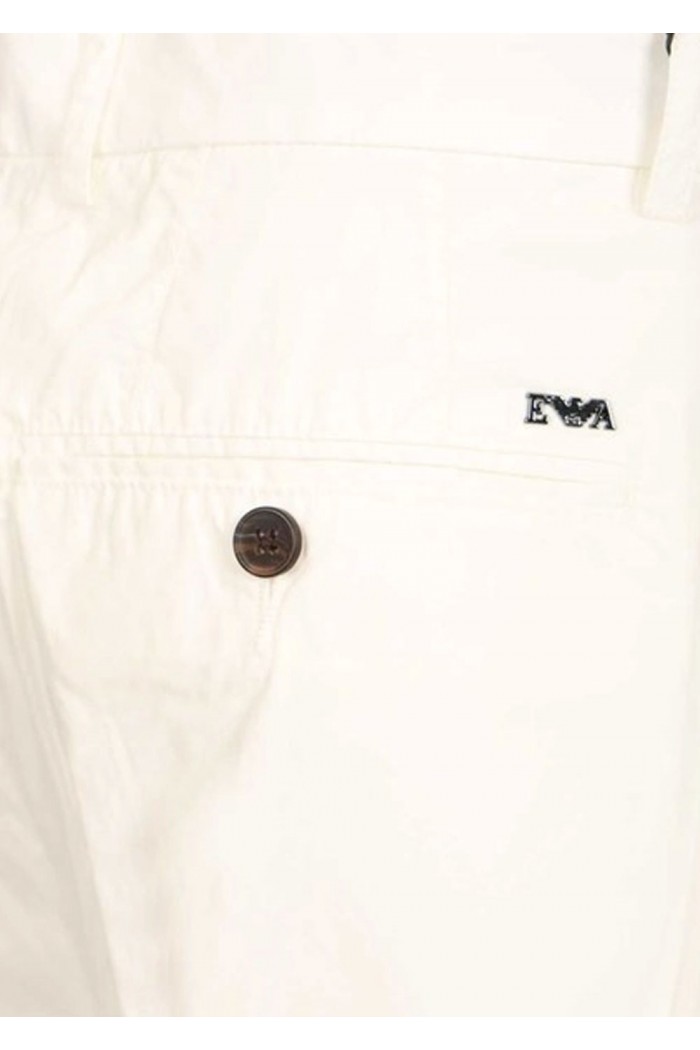 Bermuda shorts pleated
