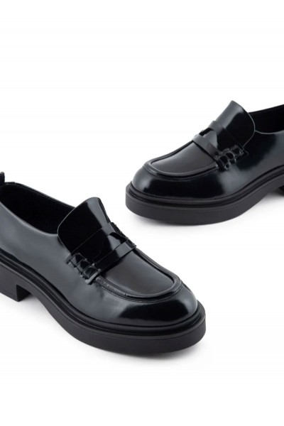 CHUNKY LEATHER LOAFERS